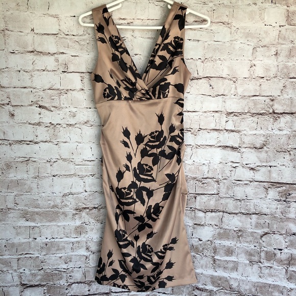 Gold Satin Dress from Le Chateau - Picture 2 of 10